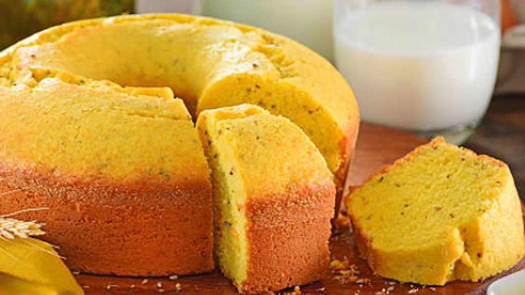 Bolo de Fubá Diet com Erva-Doce